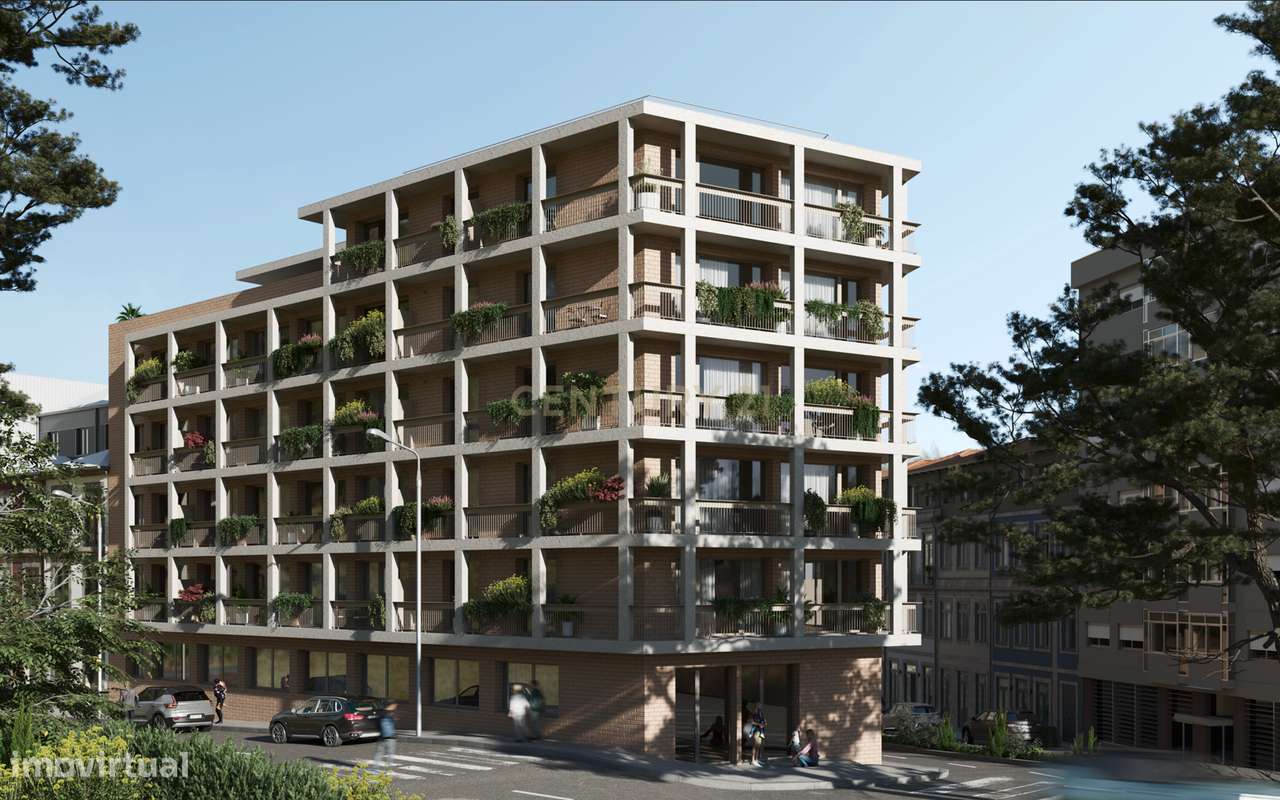 Apartamento T3 com 2 suites varanda e garagem no Bonfim - Grande imagem: 5/14