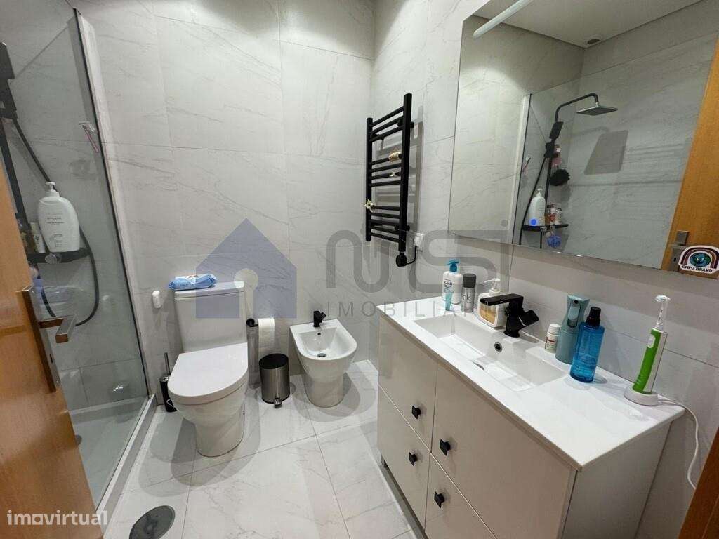 Moradia T3 em Matosinhos — Conforto e Elegância-35