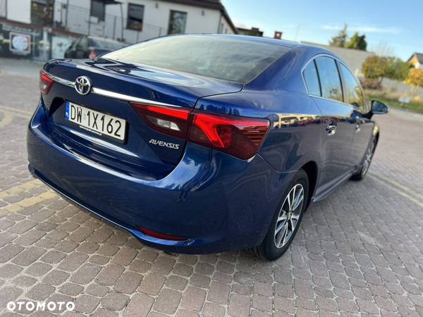 Toyota Avensis 2.0 Premium MS - 5