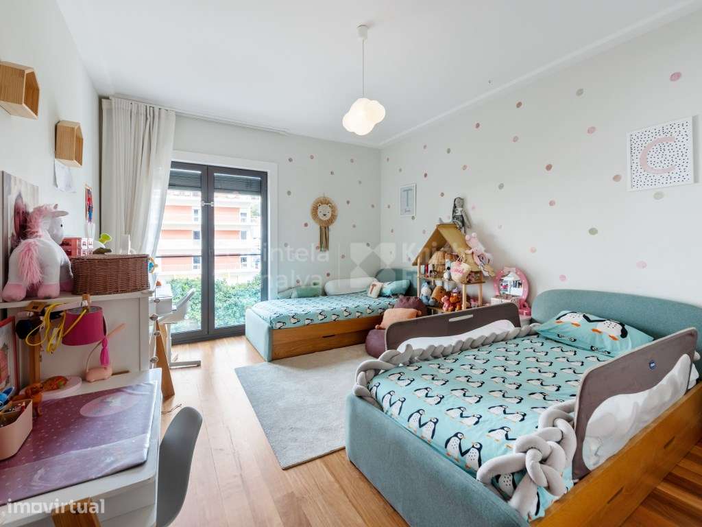 Apartamento T4 em condomínio de luxo privado na Lapa-16