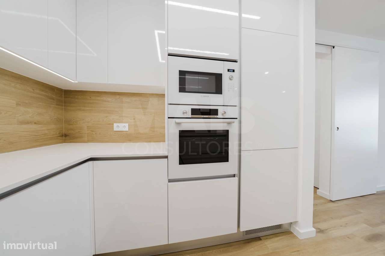 Apartamento T2 na Nazaré c/ 2 lugares de garagem - Grande imagem: 5/29