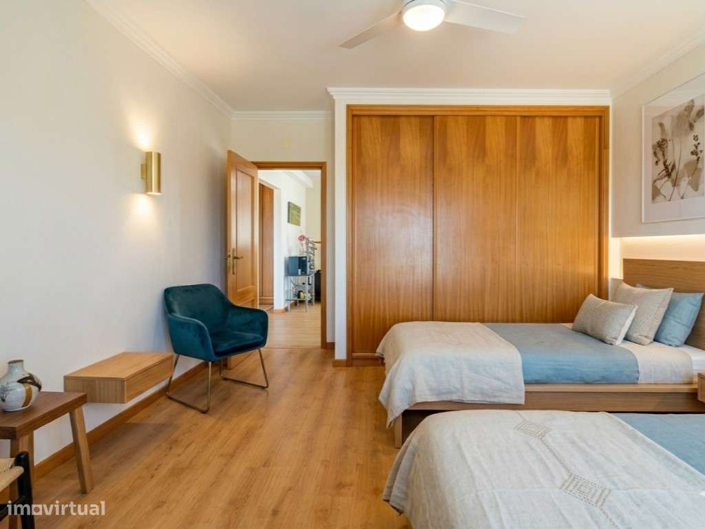 Moradia exclusiva com vista mar deslumbrante, piscina e localização...-40