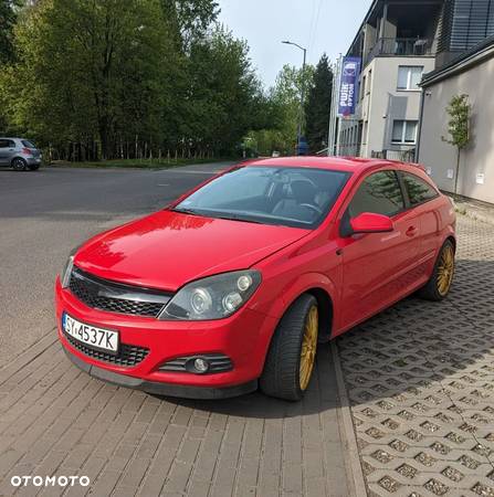 Opel Astra III GTC 1.6 T Cosmo - 3