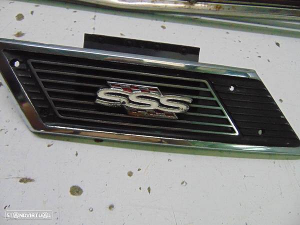 Datsun 1600 SSS grelha - 15