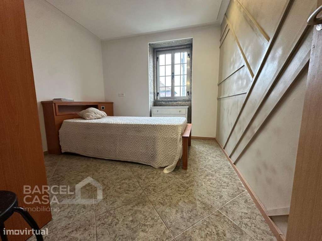 Moradia T3 com duas habitações independentes em Deocriste - Viana d...-8