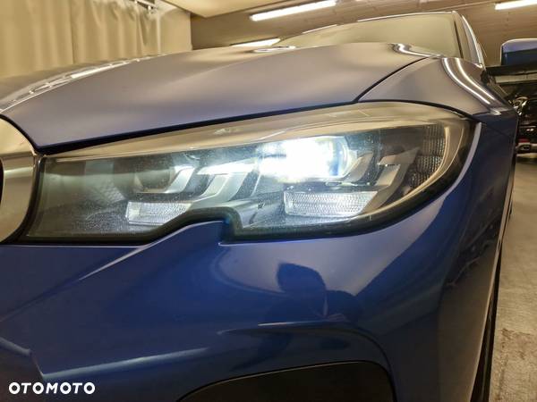 BMW Seria 3 320d M Sport - 25