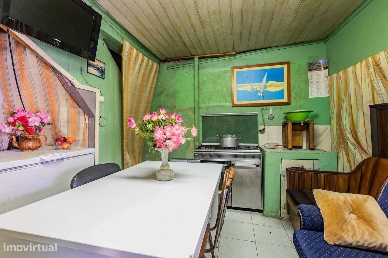 Moradia T2 - Feteiras-8