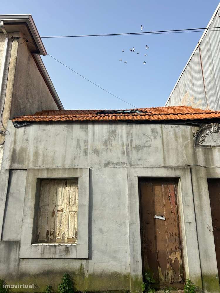 Oportunidade | Moradia para Reconstruir com Potencial e Projeto Aprova - Grande imagem: 2/12