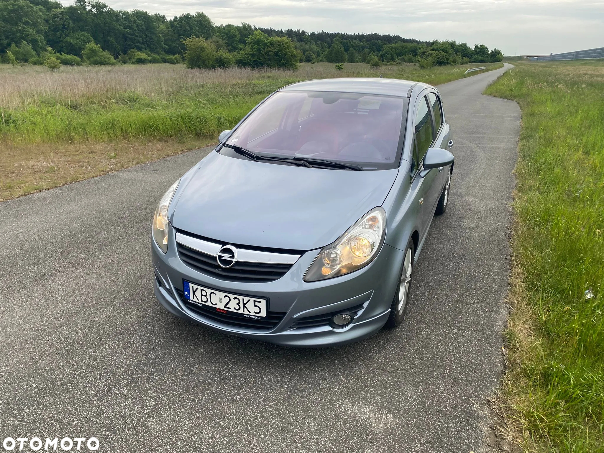 Opel Corsa 1.6T GSI - 8