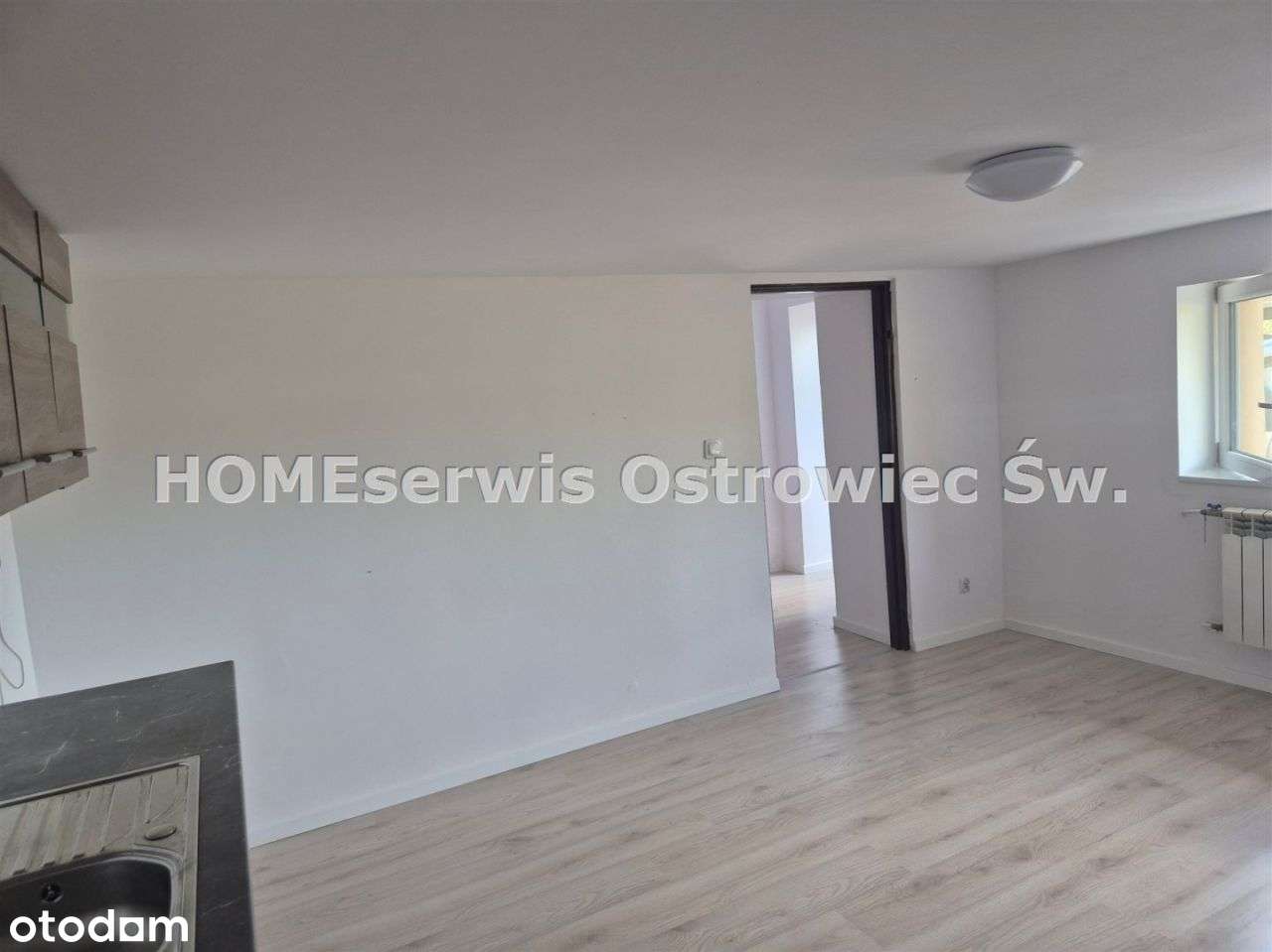 Dom wielorodzinny o pow. 187 m2 na dziąłce 1783 m2-13