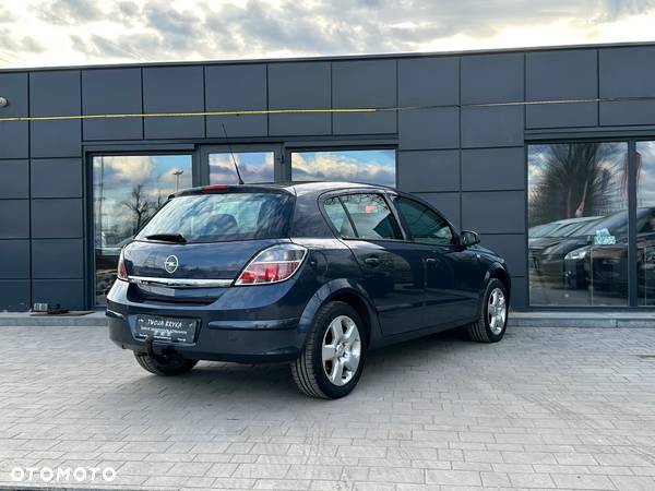 Opel Astra III 1.6 Cosmo - 17