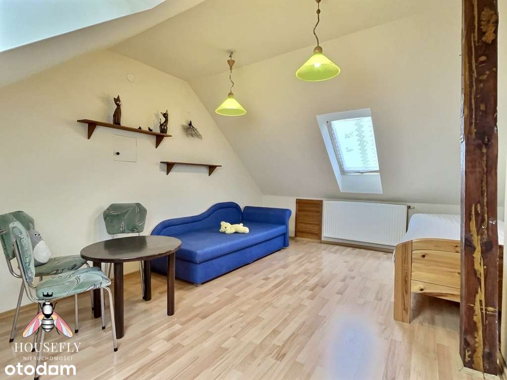 Niezależna część domu z garażem i własną działką-15