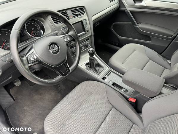 Volkswagen Golf VII 1.6 TDI BMT Comfortline - 10