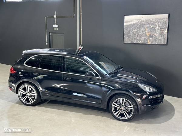 Porsche Cayenne - 4