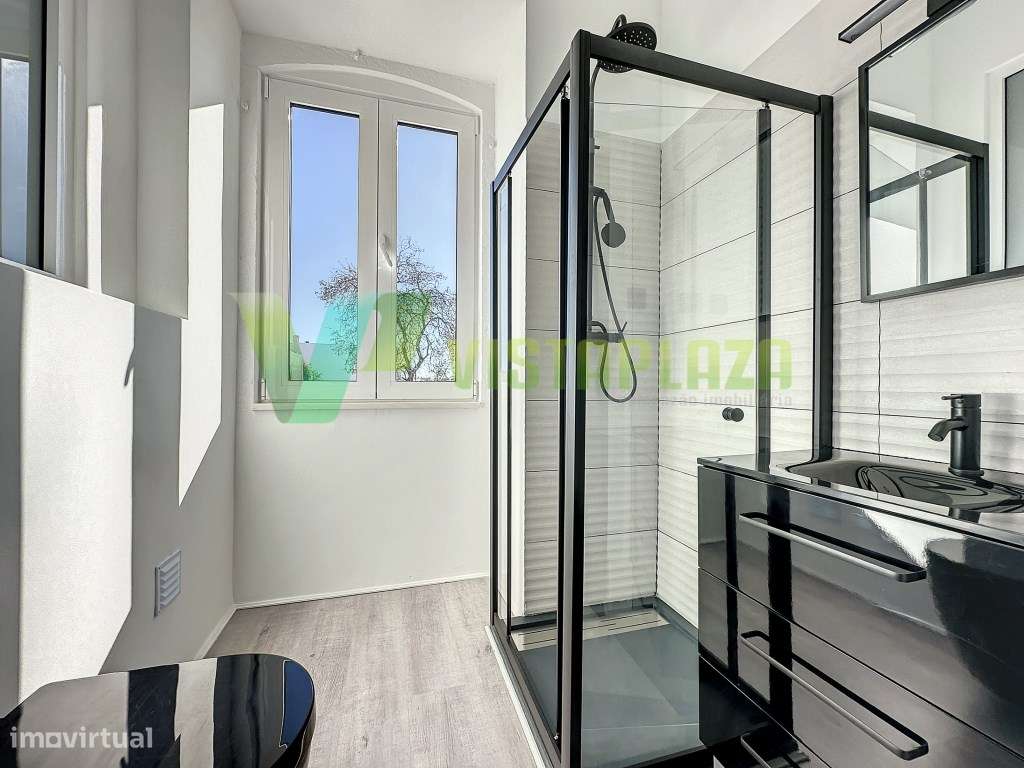 Moradia Geminada T2+2 Remodelada com Garagem, Espaço Exterior e Exc...-14