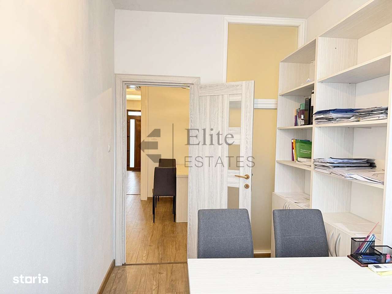 Birou ultracentral pe Republicii Pietonala in Oradea-7