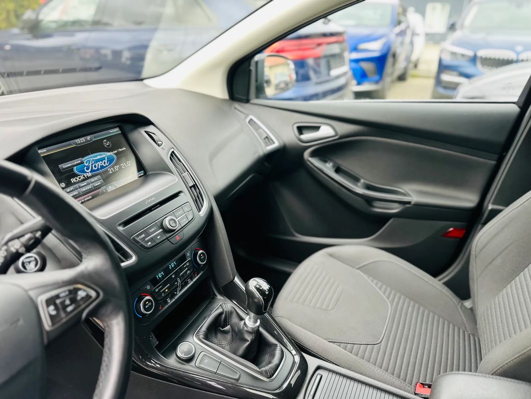 Ford Focus 1.0 EcoBoost Titanium - 18