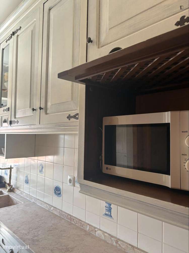 Quarto - localizado em Penha de França Lisbon - Grande imagem: 4/12