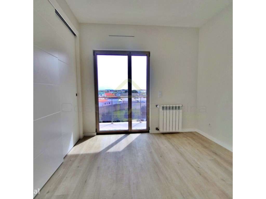 Apartamento T3 NOVO com Vista de Mar !!-7