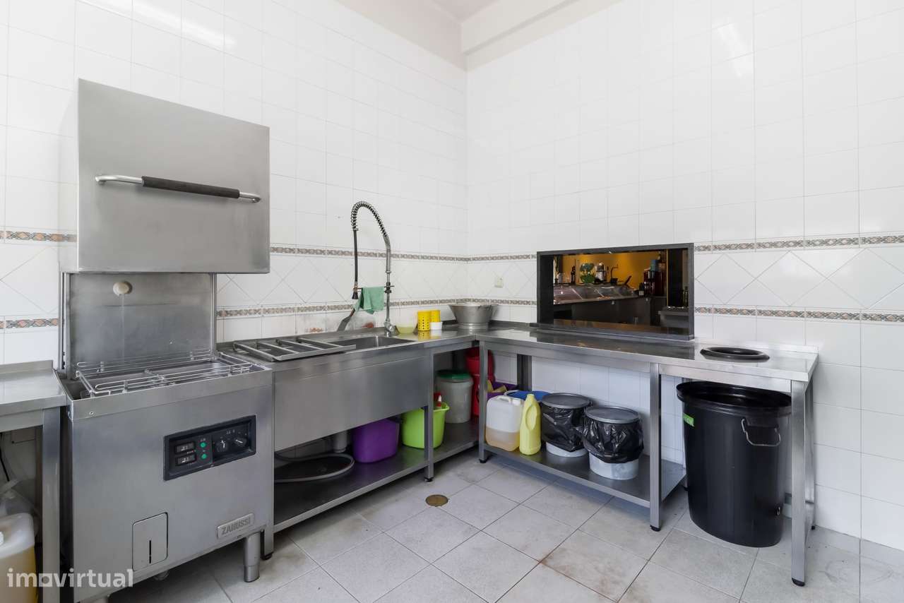 Restaurante, totalmente equipado, pronto a funcionar, Carregado - Grande imagem: 2/41