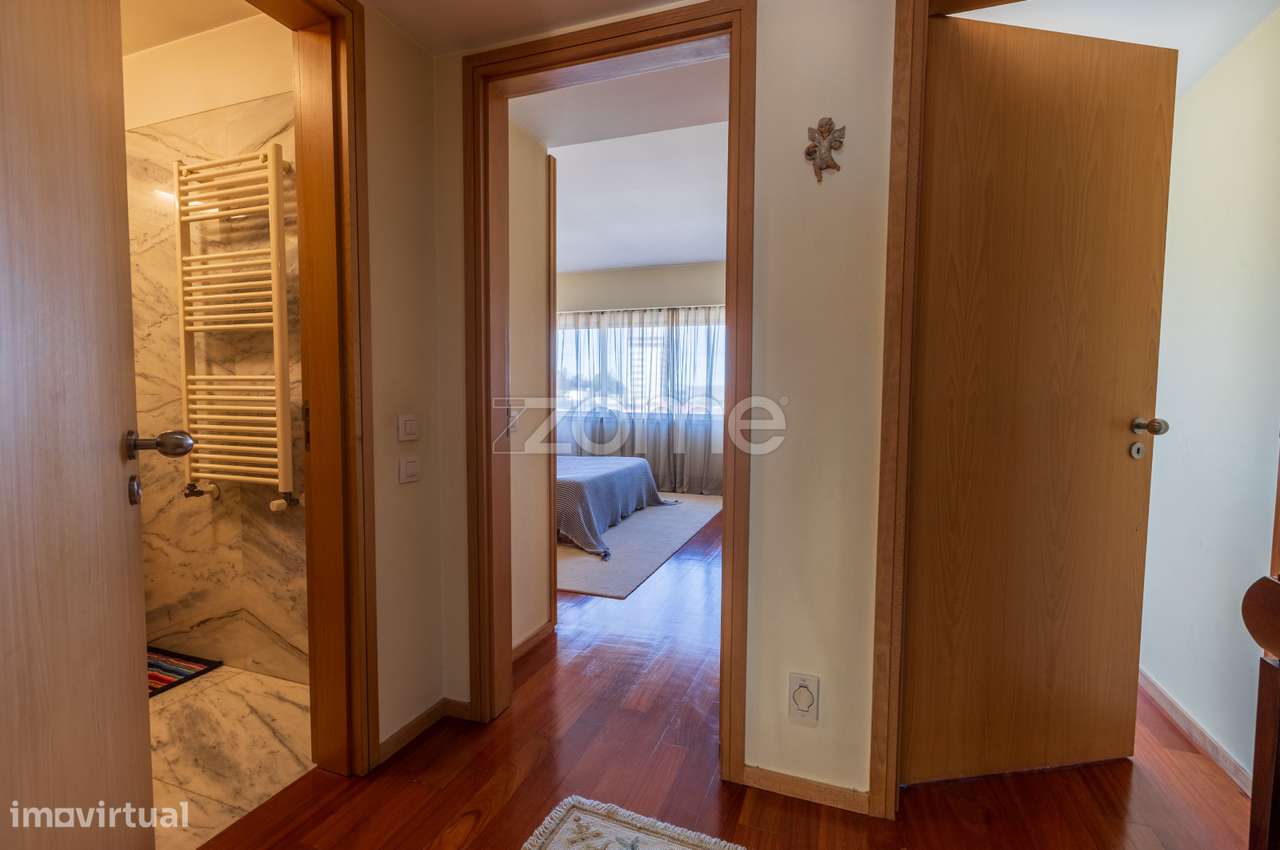T4 Duplex Exclusivo no Condomínio Vila-Flor – Urgezes, Guimarães-25