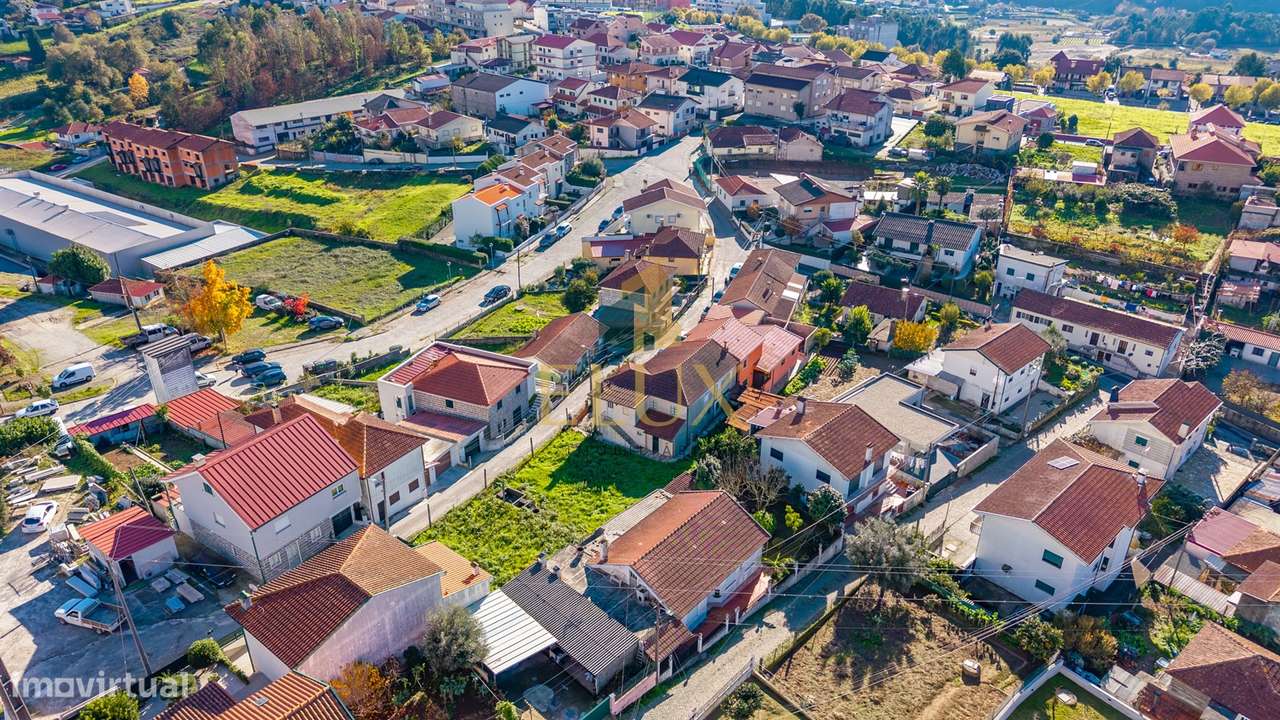 Moradia Isolada T3 Venda em Vila Cova da Lixa e Borba de Godim,Felguei-4