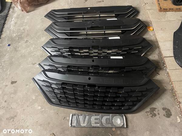 Grill atrapa chłodnicy Iveco Daily chrom HI-MATIC 22- 19-22 - 2