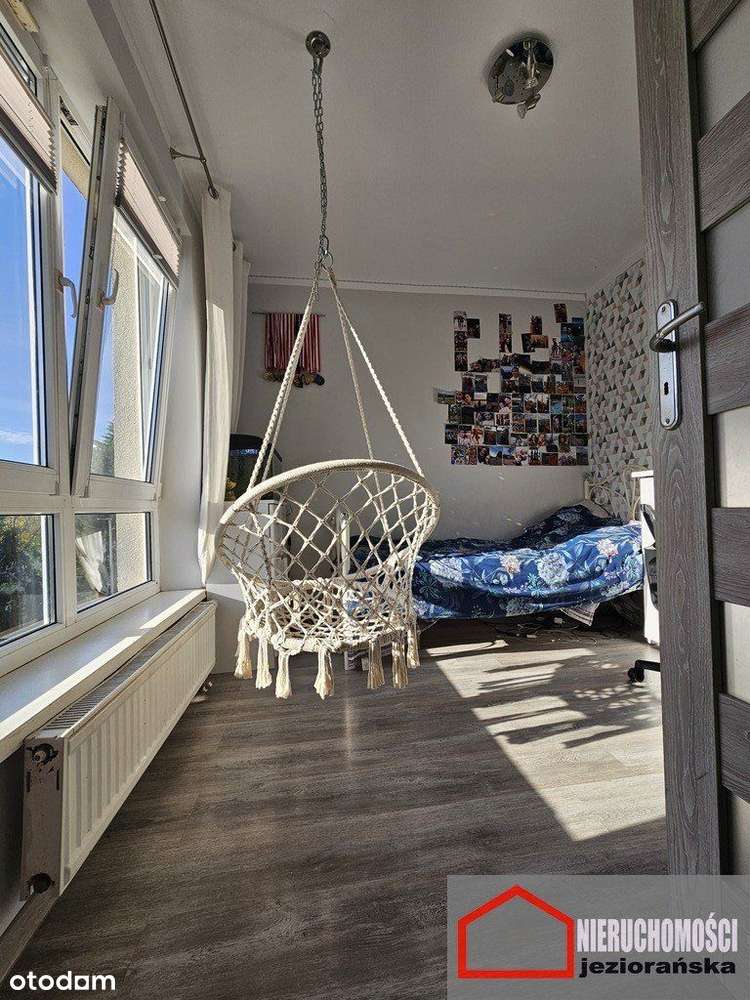 2 pokoje z balkonem i piwnicą - niski blok.-2