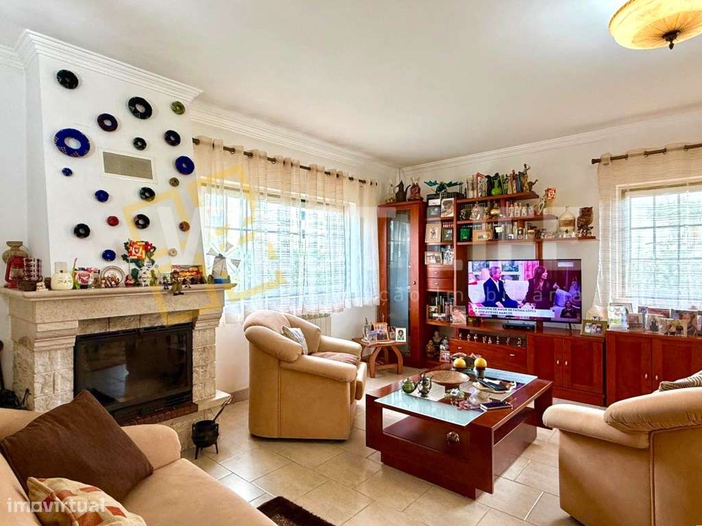 Moradia Independente T3 com fantástico jardim e vista mar - A 1 min... - Grande imagem: 5/25