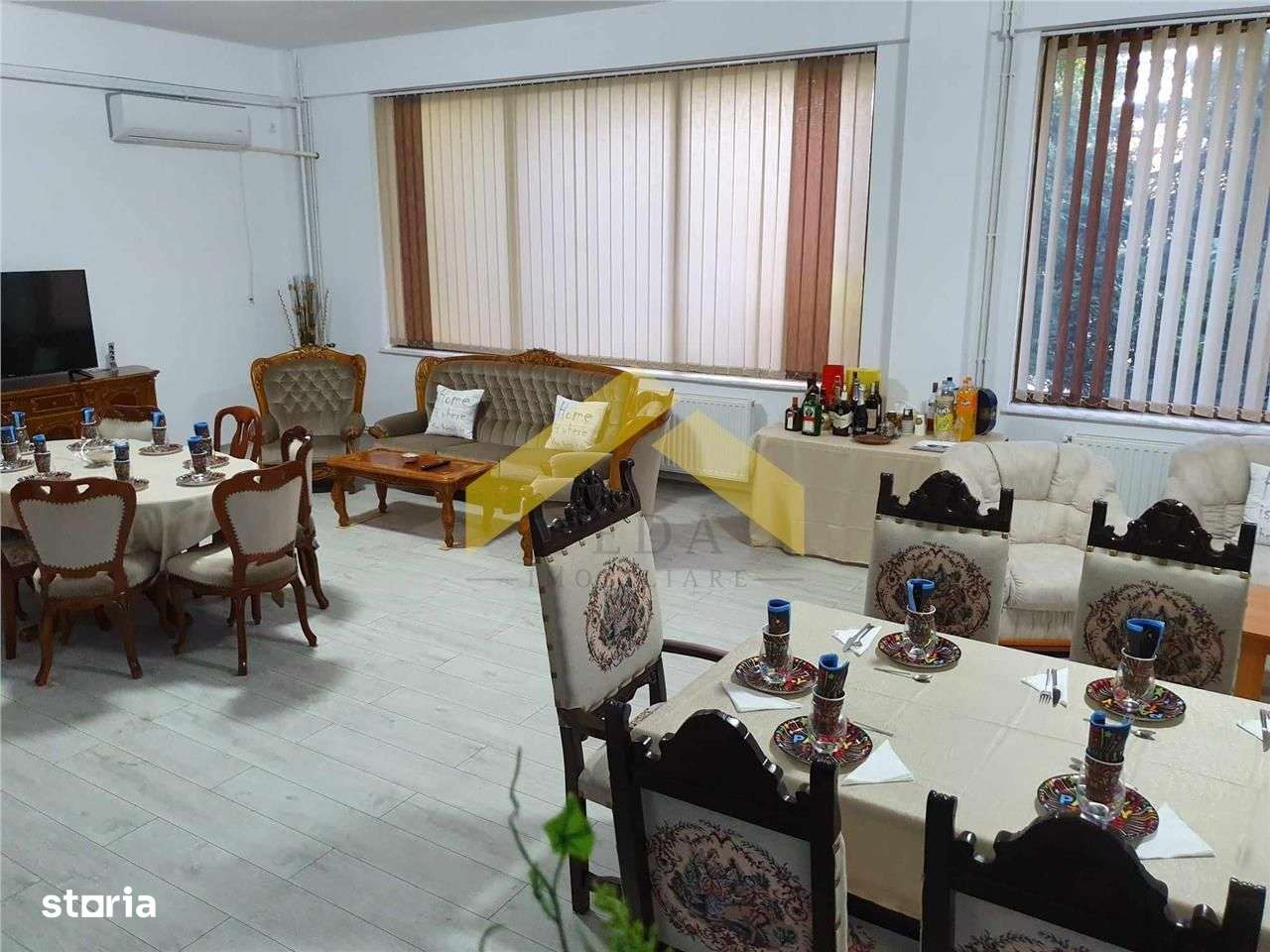 Casa pe colt cu teren de 2464 mp in ZONA MICALACA - Imagine principală: 5/20