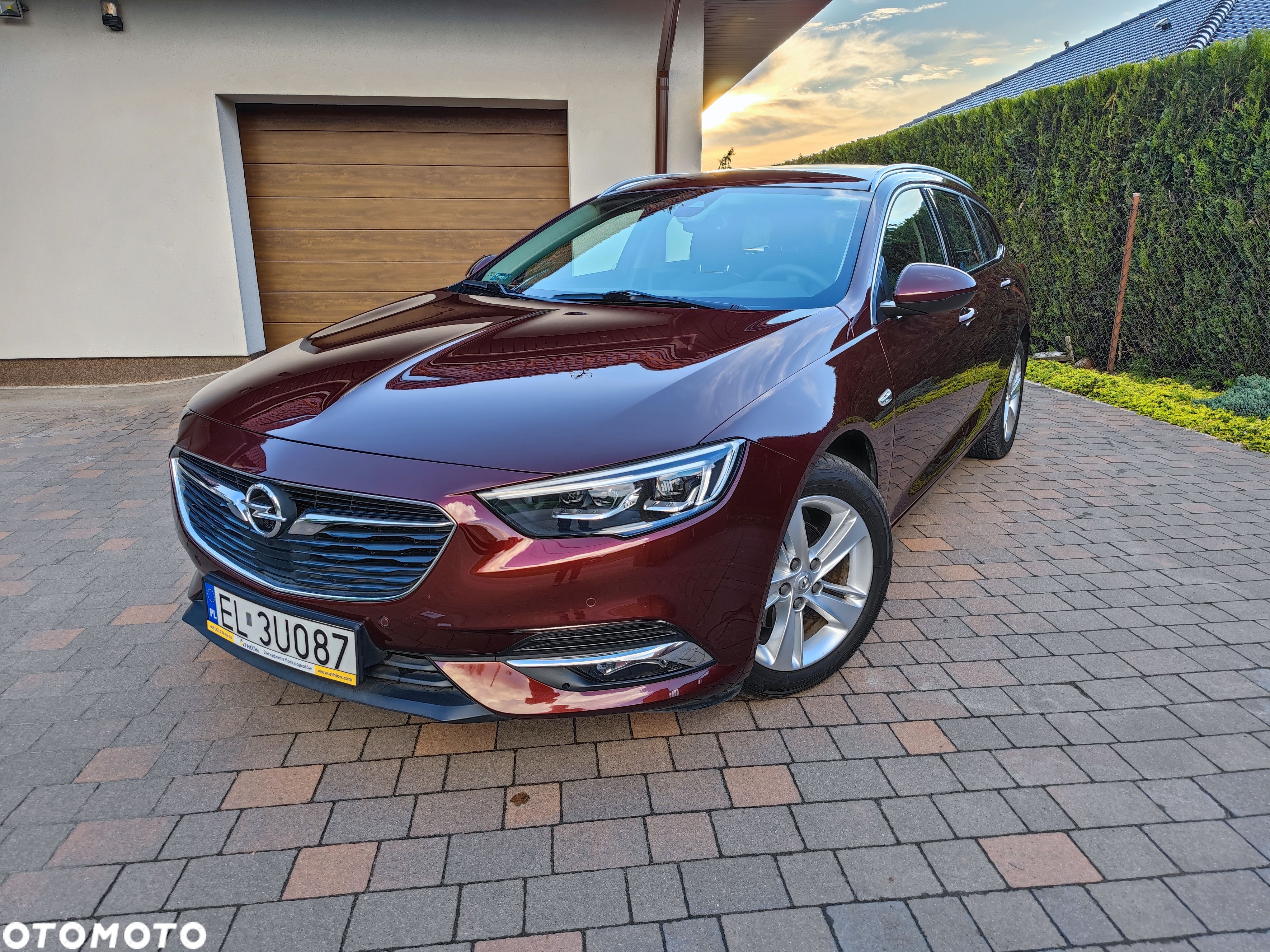 Opel Insignia - 1