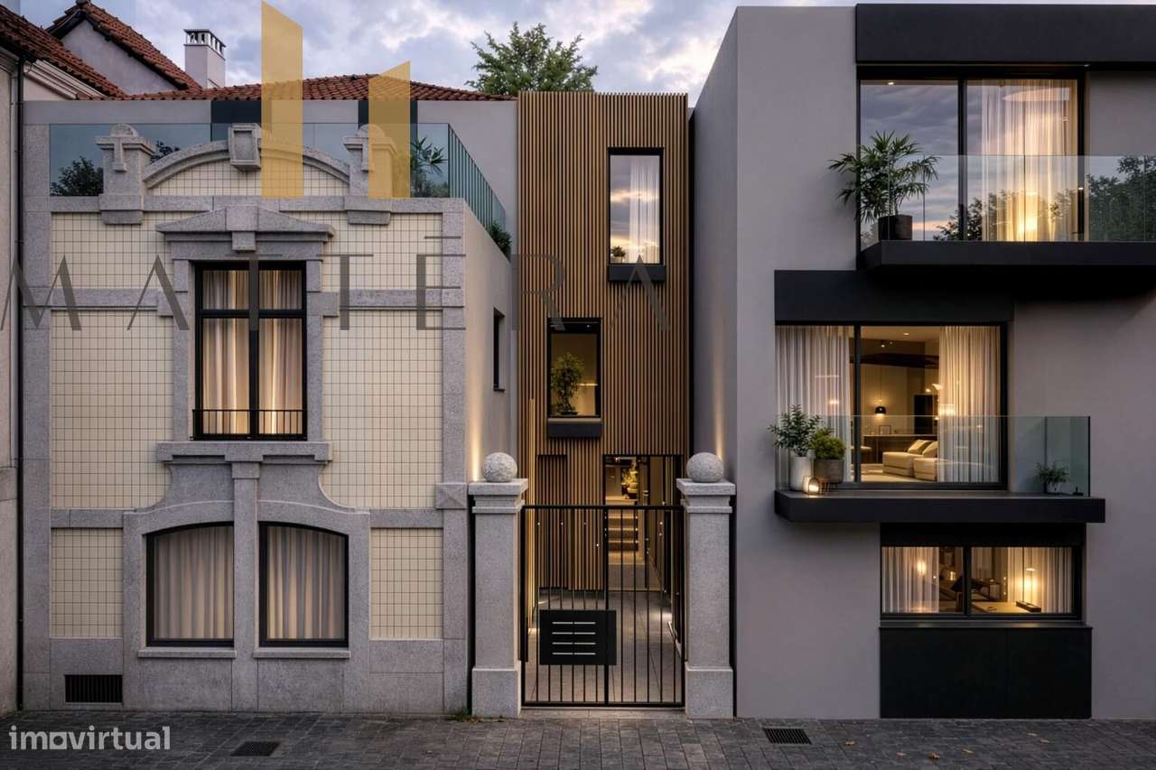 Apartamento T2 Bonfim, Porto - Oportunidade Única-0