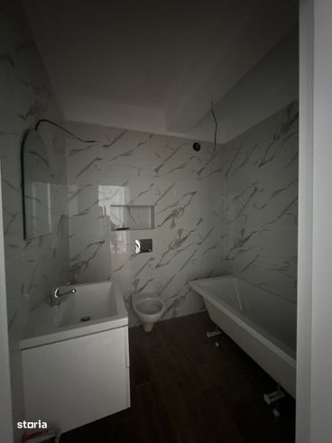 Apartament 2 camere , bloc nou, strada Zăvoaie-4