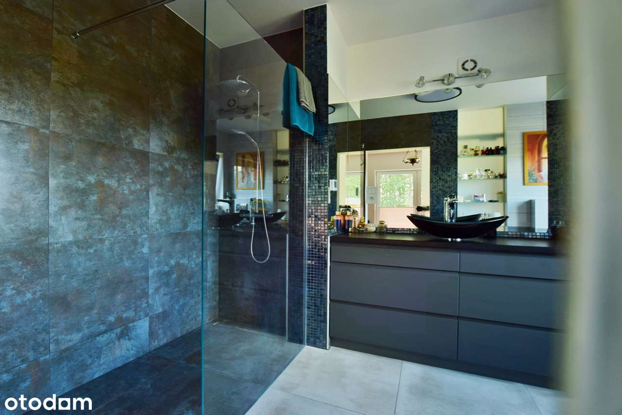 Nowoczesny dom w pięknej okolicy-13