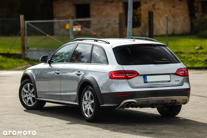 Audi A4 Allroad 2.0 TDI Quattro S tronic - 12