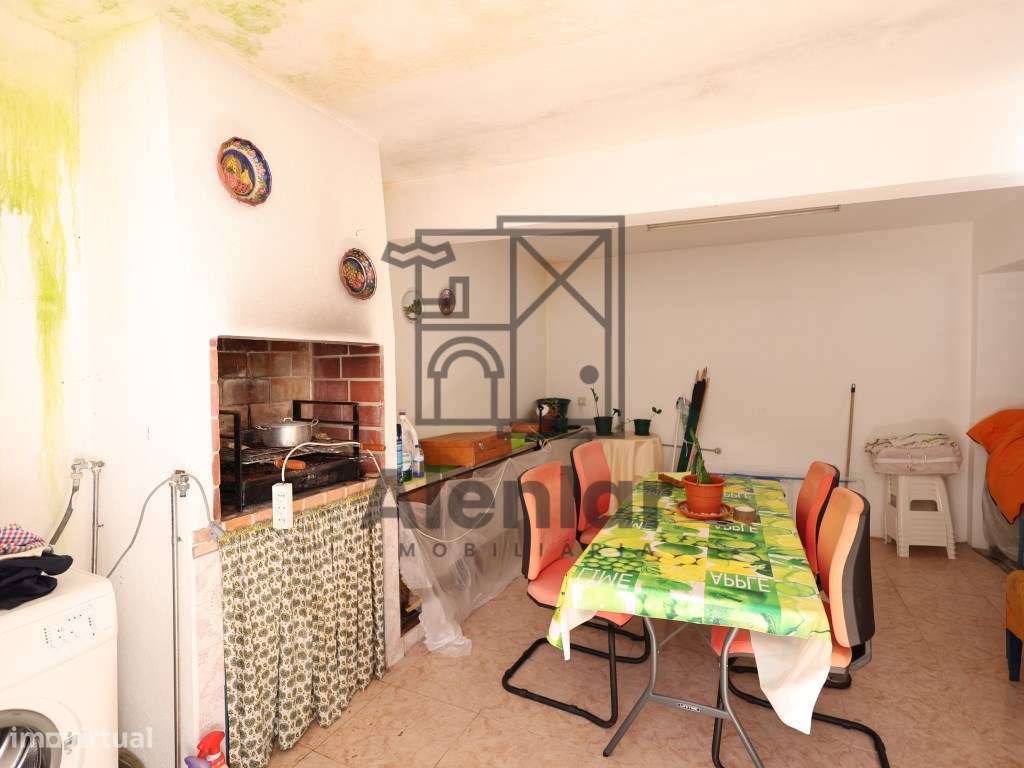 Moradia no Centro de Alenquer - Oportunidade-32