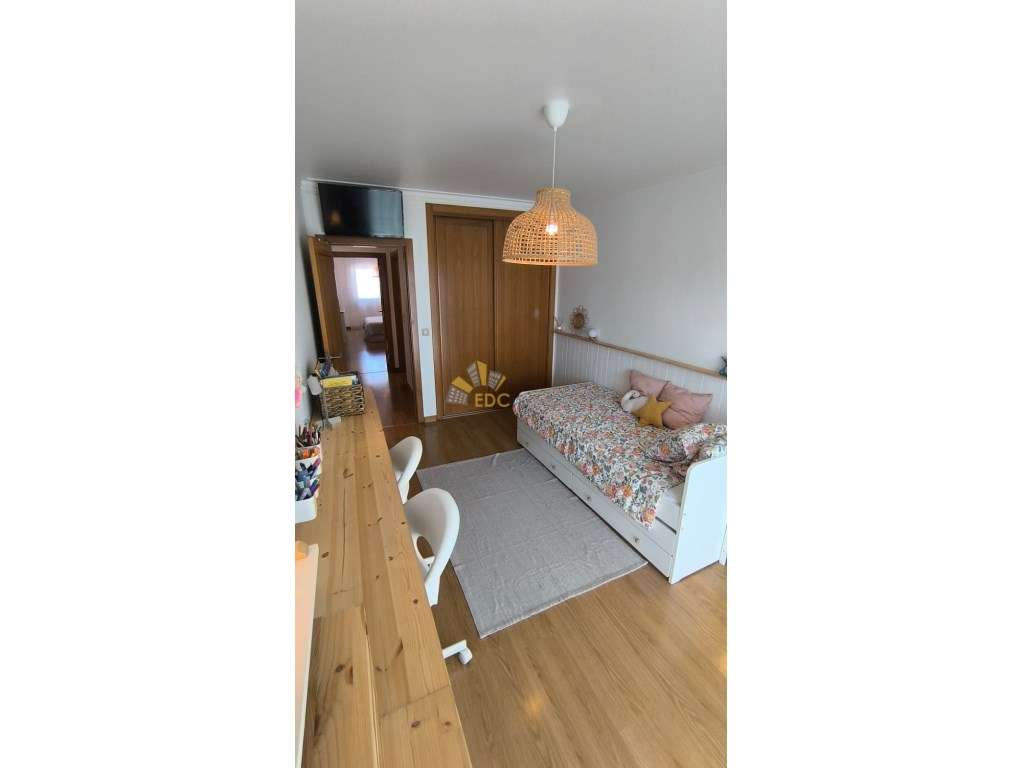 Apartamento Duplex T2+1 com Parqueamento, Arrecadação e Varanda | E...-26