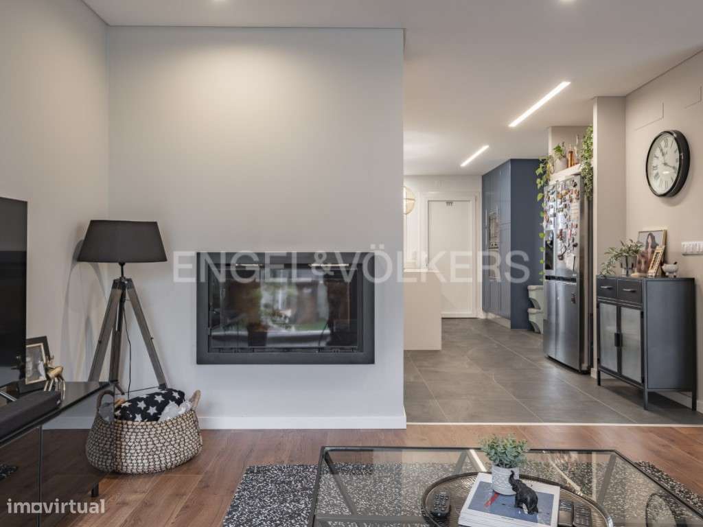 Moradia T4 moderna de luxo em Fernão Ferro-11