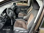 Volkswagen Touran 2.0 TDI DPF Highline DSG - 16