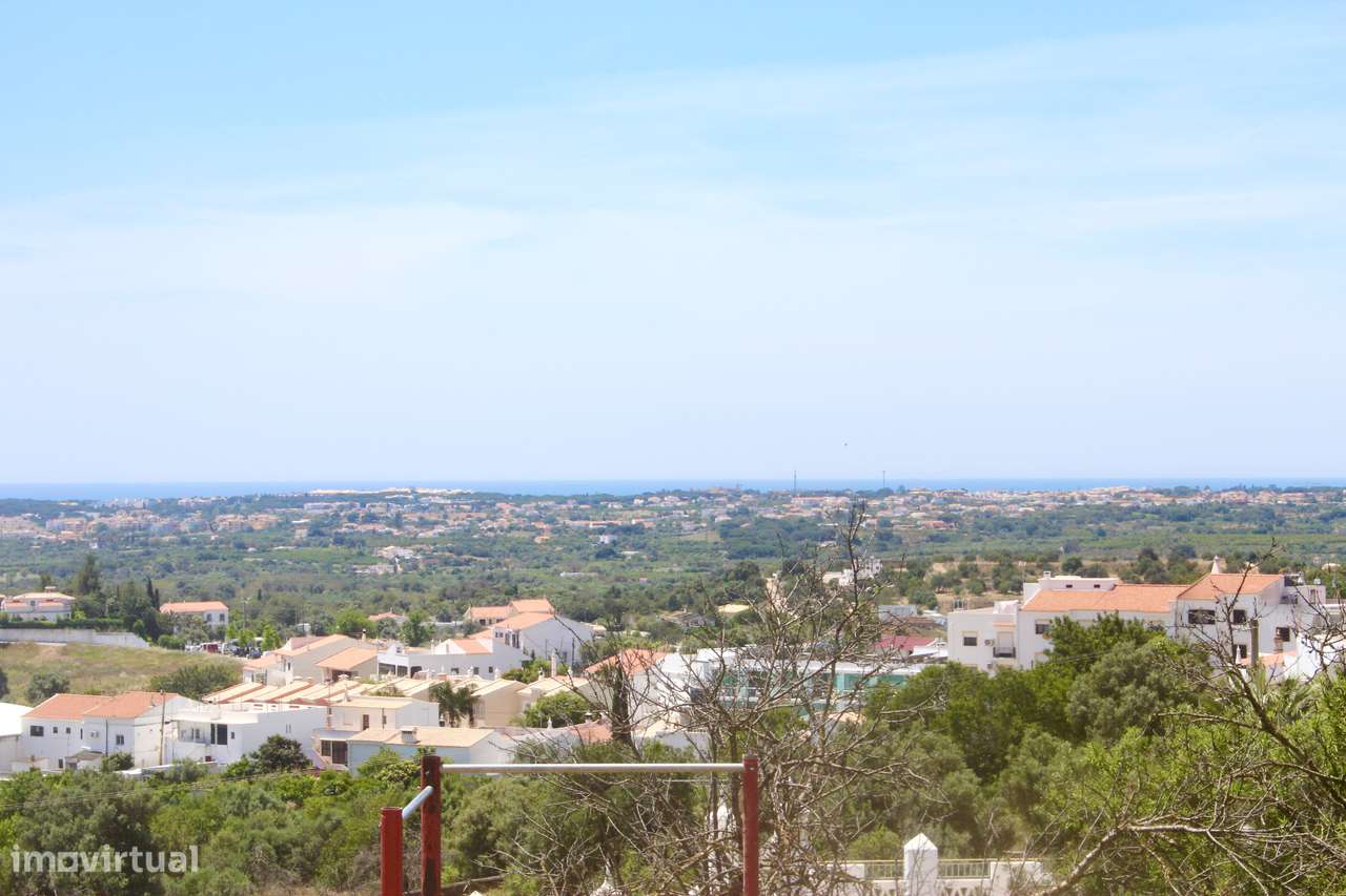 Moradia T5 com mais de 200m2 em Boliqueime-36