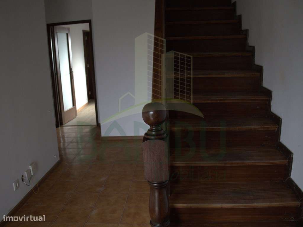 Moradia T3 para venda em Valença-10