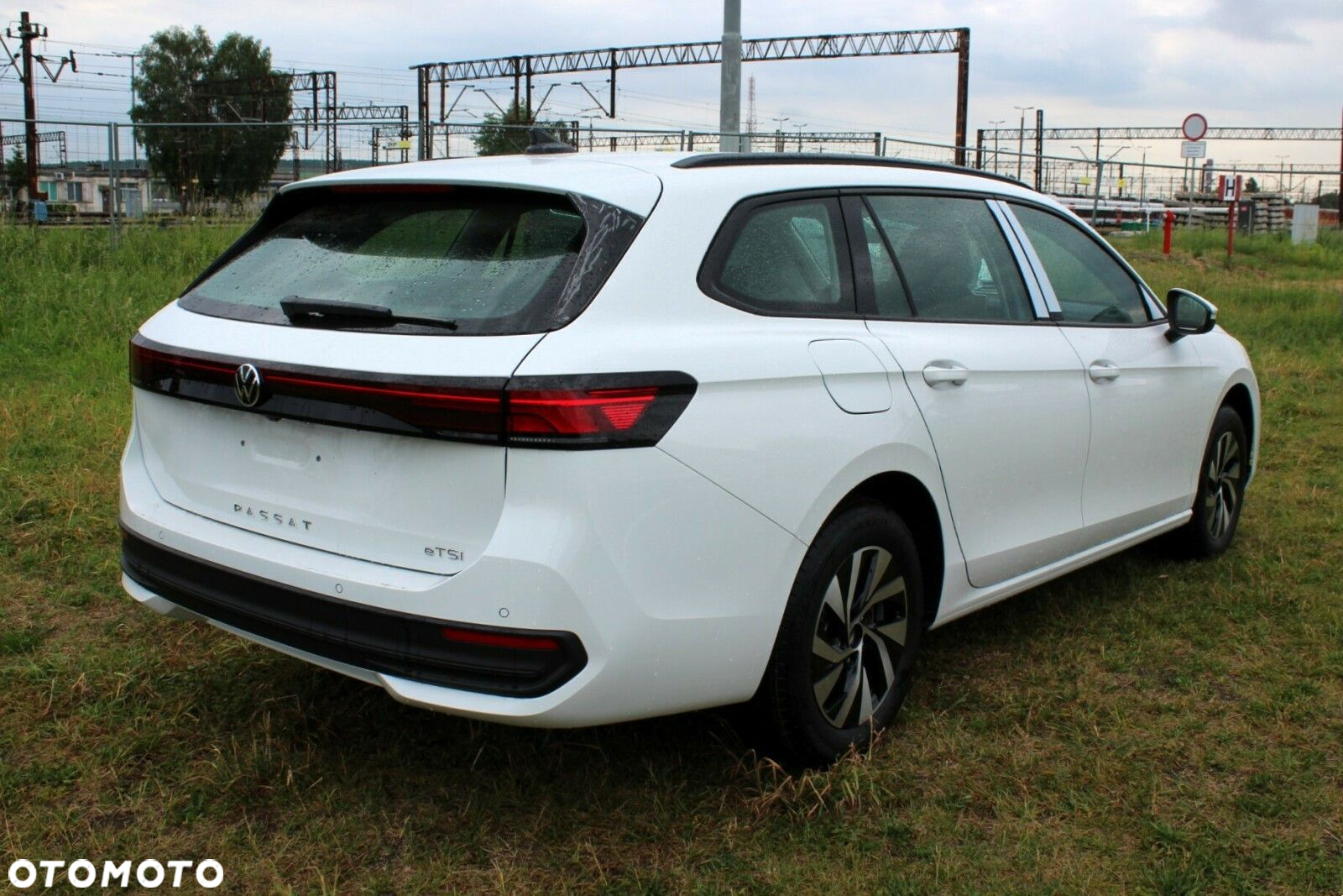 Volkswagen Passat 1.5 TSI ACT mHEV DSG - 5