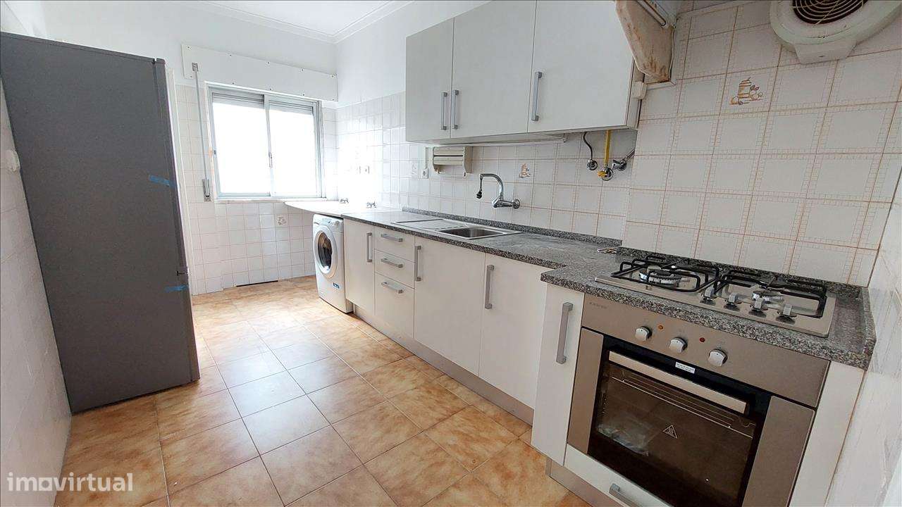 Novamente em Comercialização T2 Rio de Mouro - Grande imagem: 4/15