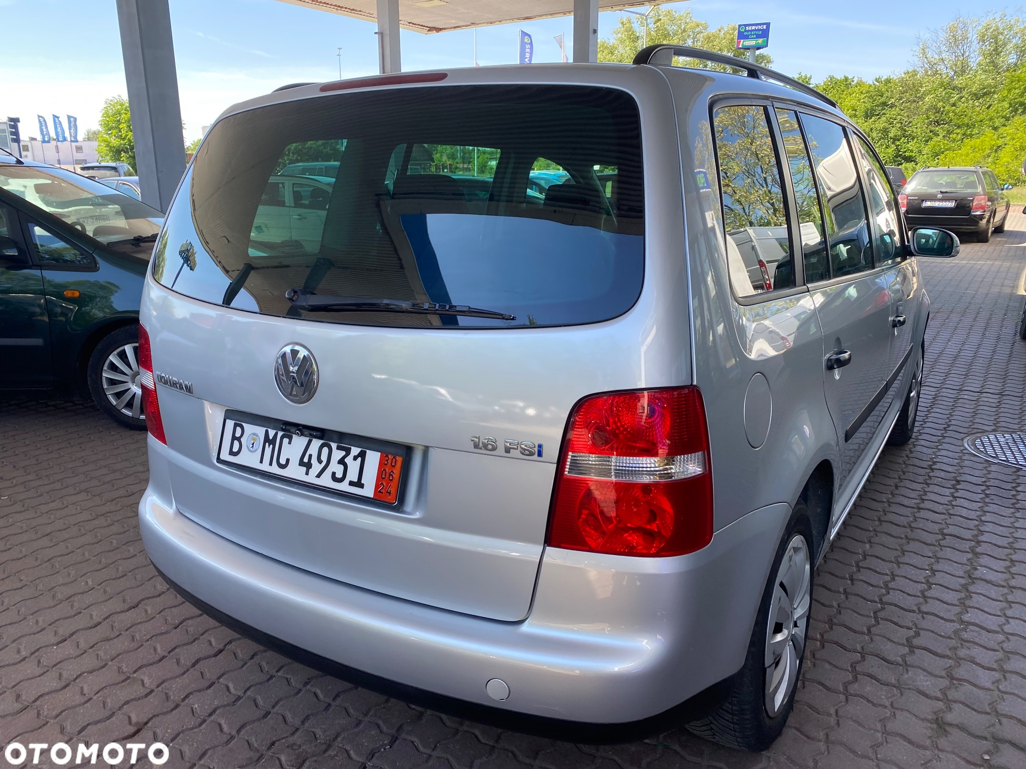 Volkswagen Touran - 9