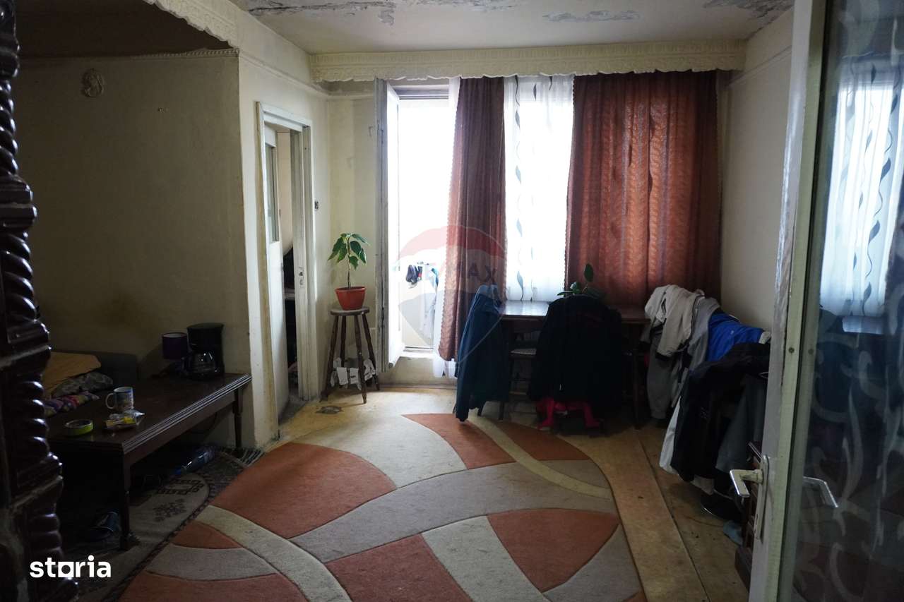 Garsonieră luminoasă și bine compartimentată,-4