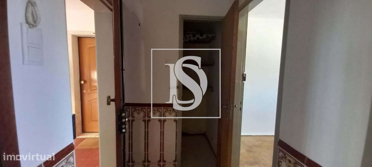 Apartamento T3 c/ arrecadação em Monte Abraão, Sintra-16