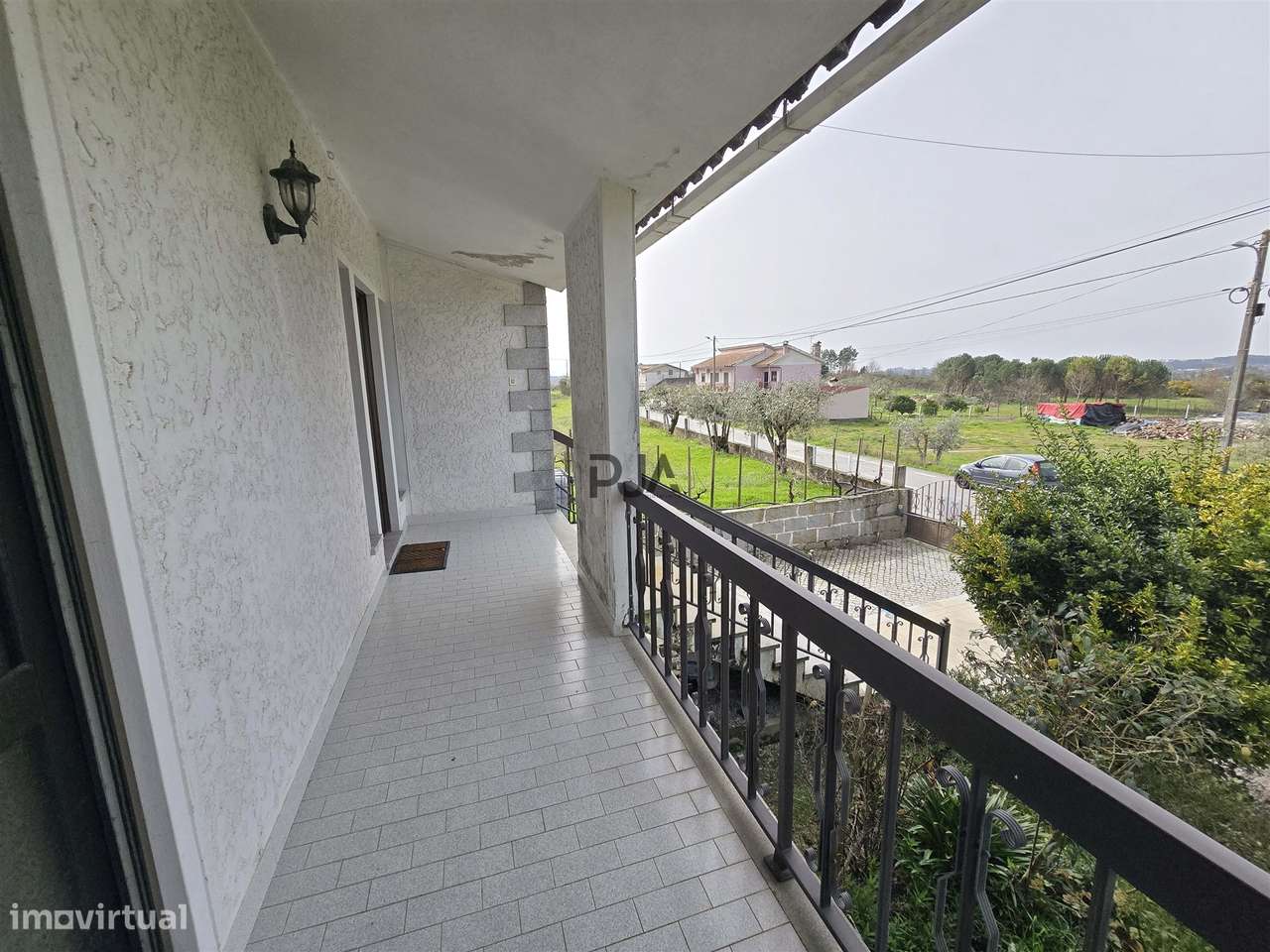 Moradia Isolada T5 em Outeiro de Espinho, Mangualde-27