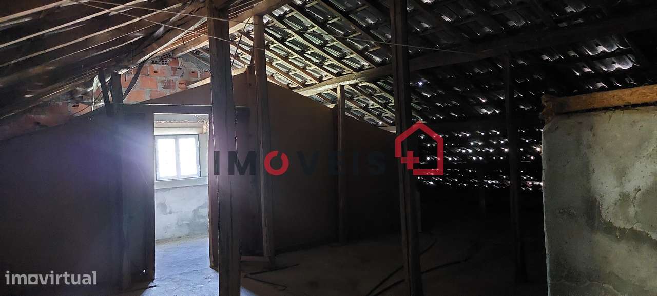 Moradia situada a dois minutos da Cidade de Ourém-11