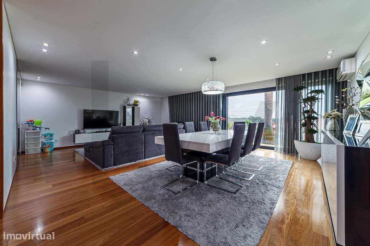 Moradia de luxo Térrea T4 - Santa Maria da Feira - Grande imagem: 5/40