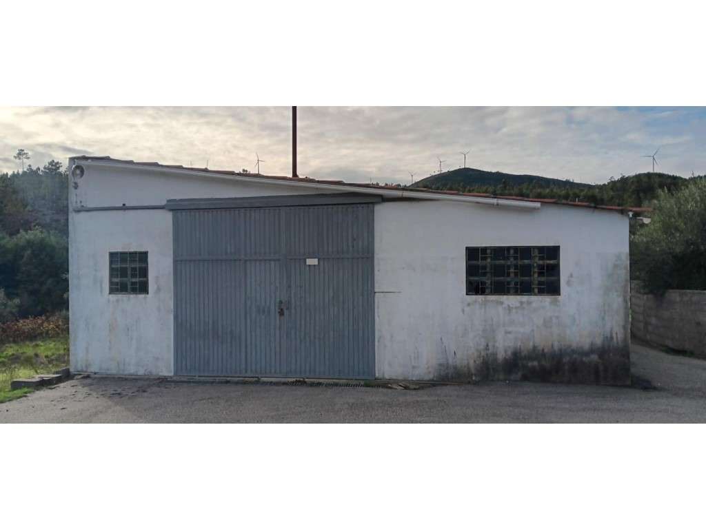 Armazém destinado à produção de azeite- Lagar em Castelo, Mação - Grande imagem: 2/9